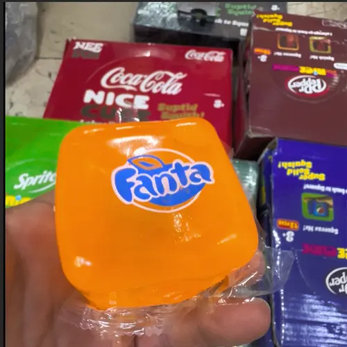 Toptan NeeDoh Nice Cube İçecek Temalı Yavaş Yükselen Jel Stres Küpü