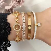 Toptan First Model Bayan Kararmaz Çelik Bileklikler